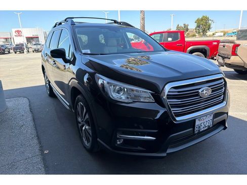 Used 2021 Subaru Ascent Limited AWD/4WD image 2