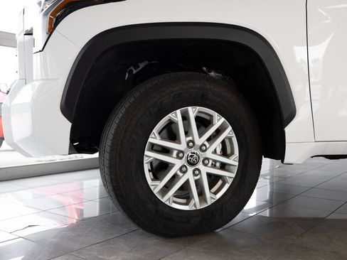 Used 2023 Toyota Tundra SR5 w/ SR5 Convenience Package AWD/4WD image 11