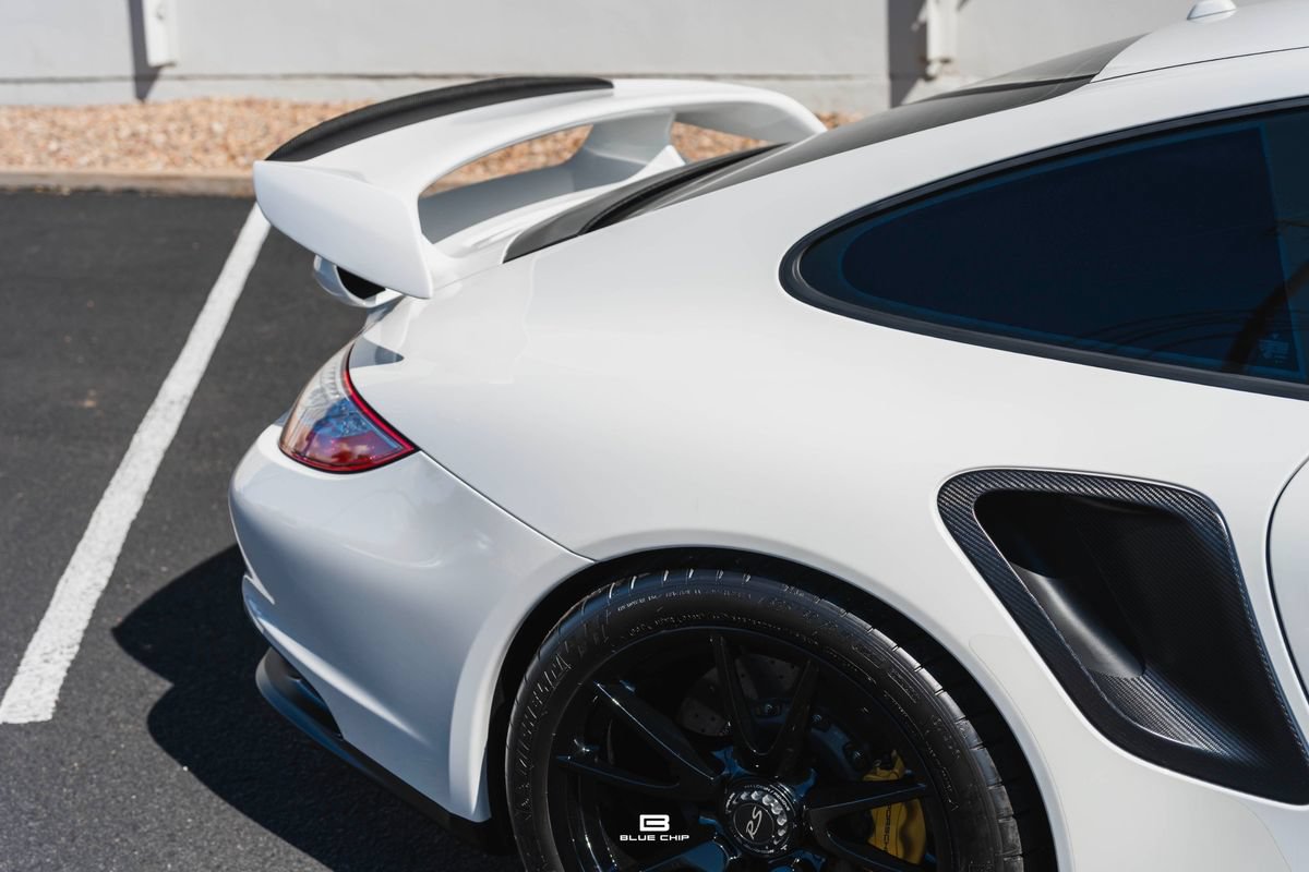 Used 2011 Porsche 911 GT2 RS RWD image 10
