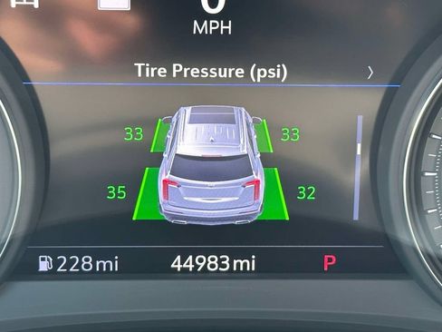 Used 2020 Cadillac XT6 Premium Luxury AWD/4WD image 15
