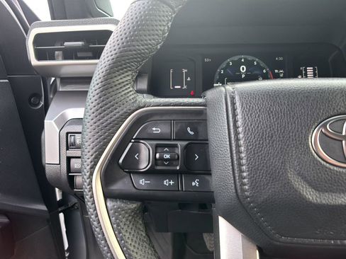 Used 2025 Toyota Tacoma SR5 image 17