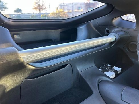 Used 2010 Nissan 370Z Touring w/ Sport Pkg image 40