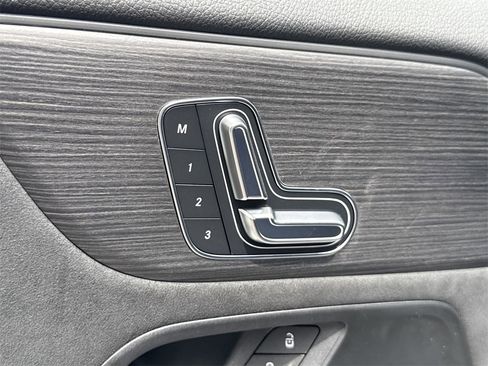 New 2025 Mercedes-Benz GLA 250 image 11