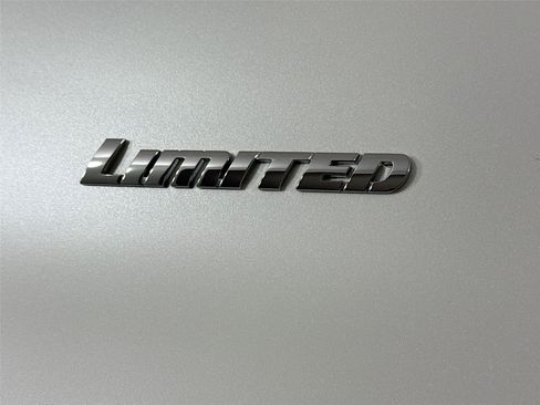 Certified 2024 Toyota 4Runner Limited AWD/4WD image 15