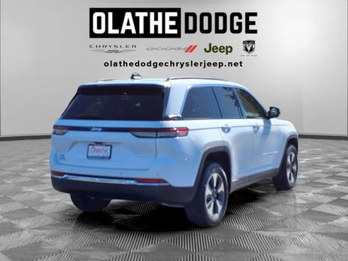 Used 2024 Jeep Grand Cherokee Limited 4xe AWD/4WD image 29