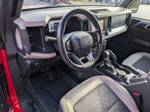 Used 2022 Ford Bronco Wildtrak AWD/4WD image 15