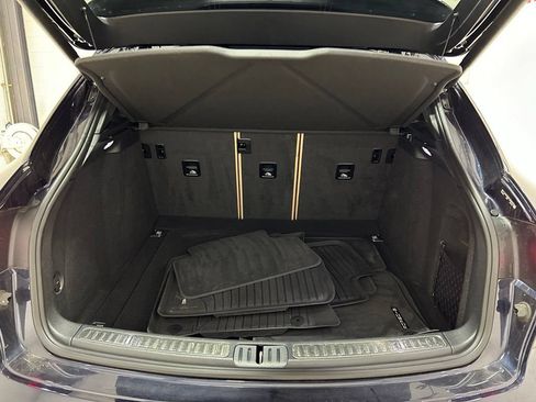 Used 2023 Porsche Macan Turbo AWD/4WD image 23