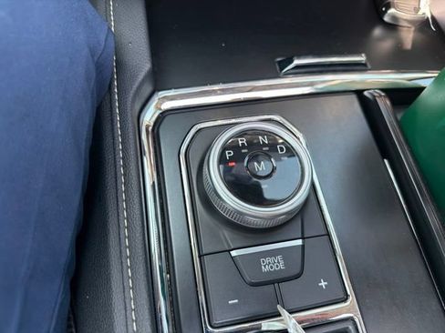 Used 2023 Ford Expedition XLT RWD image 48