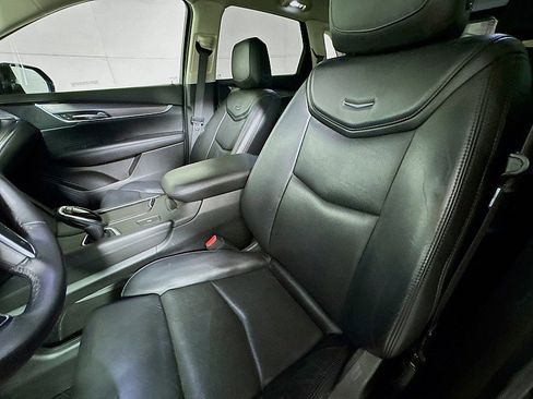 Used 2017 Cadillac XT5 Luxury image 11