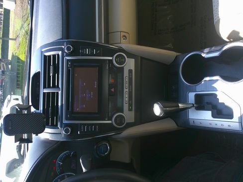 Used 2014 Toyota Camry XLE w/ Convenience Package image 26