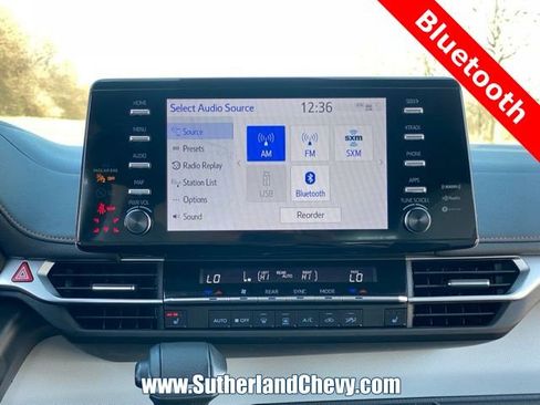 Used 2024 Toyota Sienna XSE FWD image 25