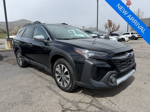 Used 2023 Subaru Outback Touring AWD/4WD image 1
