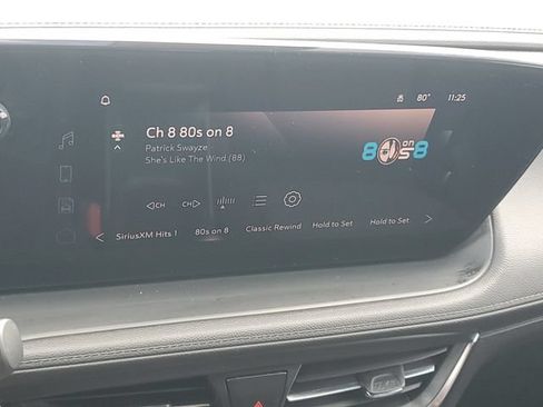 Certified 2024 Buick Encore GX Preferred FWD image 24