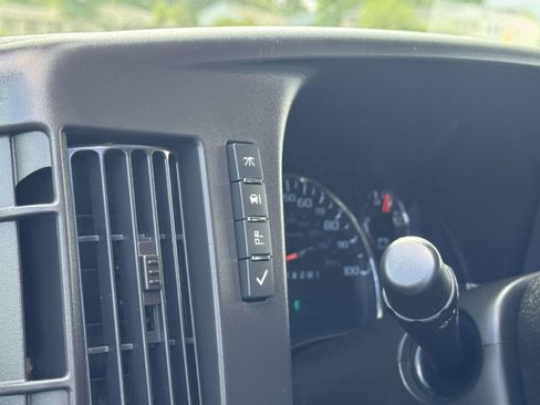 Used 2025 Chevrolet Express 2500 w/ Driver Convenience Package RWD image 9
