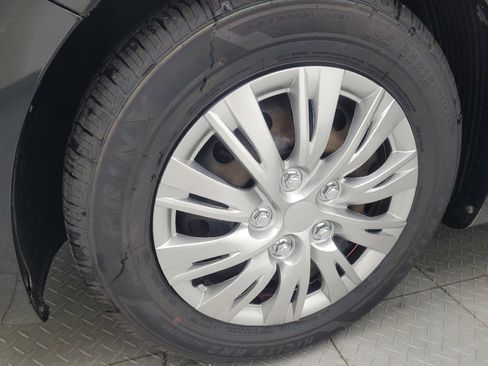 Used 2017 Kia Forte LX FWD image 31