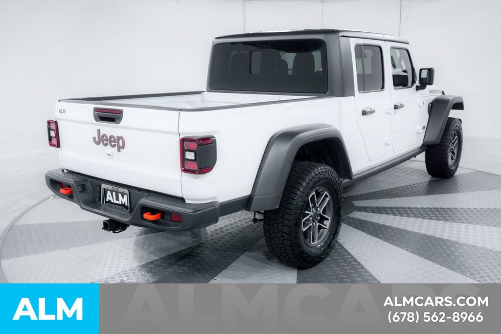 Used 2026 Jeep Gladiator Mojave AWD/4WD image 7