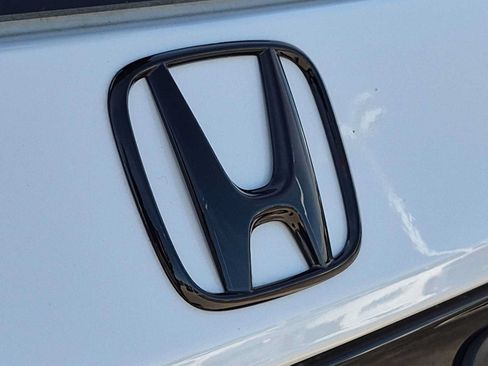 Certified 2025 Honda Pilot TrailSport image 13