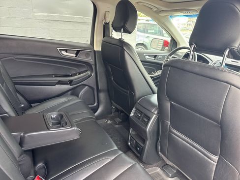 Used 2019 Ford Edge Titanium w/ Cold Weather Package AWD/4WD image 22