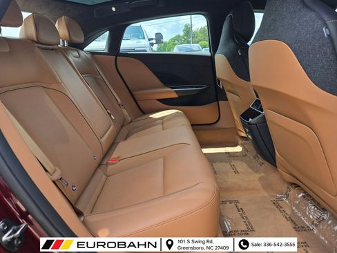 Used 2025 Lucid Air Touring AWD/4WD image 17