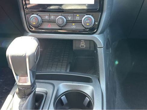 New 2025 Ford Ranger XLT w/ Equipment Group 301A High image 28