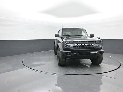 New 2026 Ford Bronco Badlands w/ Sasquatch Package image 2
