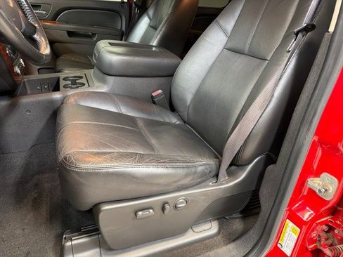 Used 2010 Chevrolet Silverado 2500 LTZ w/ Convenience Package image 17