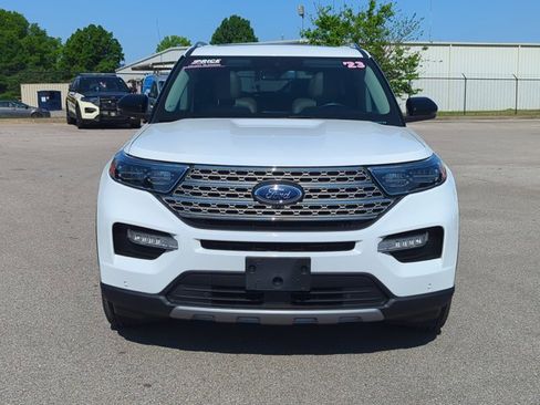 Certified 2023 Ford Explorer Limited w/ Equipment Group 301A image 2