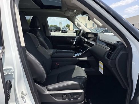 Certified 2025 INFINITI QX80 Luxe AWD/4WD image 19