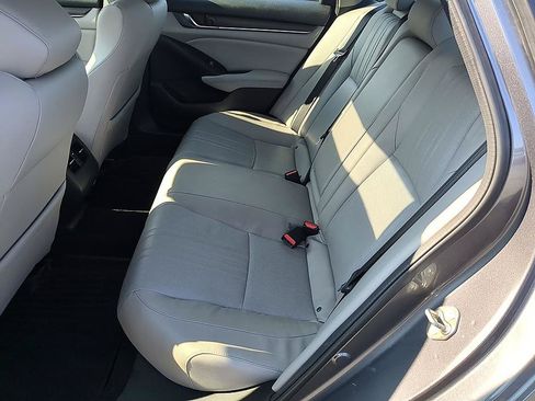 Used 2018 Honda Accord EX-L image 29