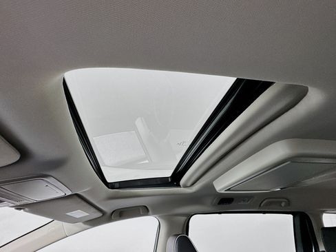 New 2026 Honda Odyssey Elite image 23
