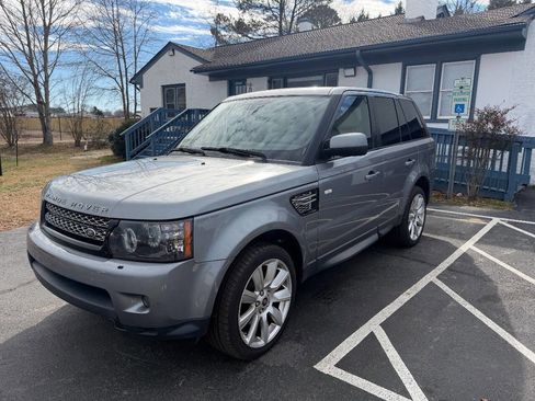 Used 2013 Land Rover Range Rover Sport HSE LUX w/ Luxury Interior Pkg image 3