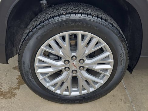 Used 2025 GMC Acadia Elevation w/ Elevation Premium Package FWD image 34
