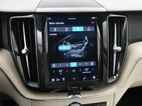 Used 2023 Volvo XC60 B5 Plus w/ Protection Package Premier image 20