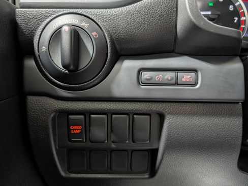 Used 2021 Nissan Titan S w/ S Utility Package image 26