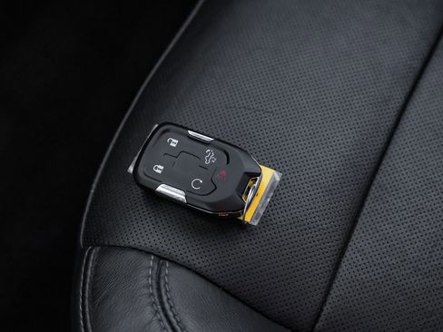 Used 2020 Chevrolet Silverado 2500 LTZ w/ LTZ Premium Package image 56