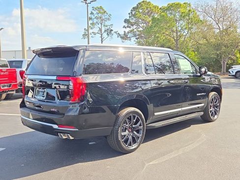 New 2026 GMC Yukon XL Denali w/ LPO, Floor Liner Package image 4