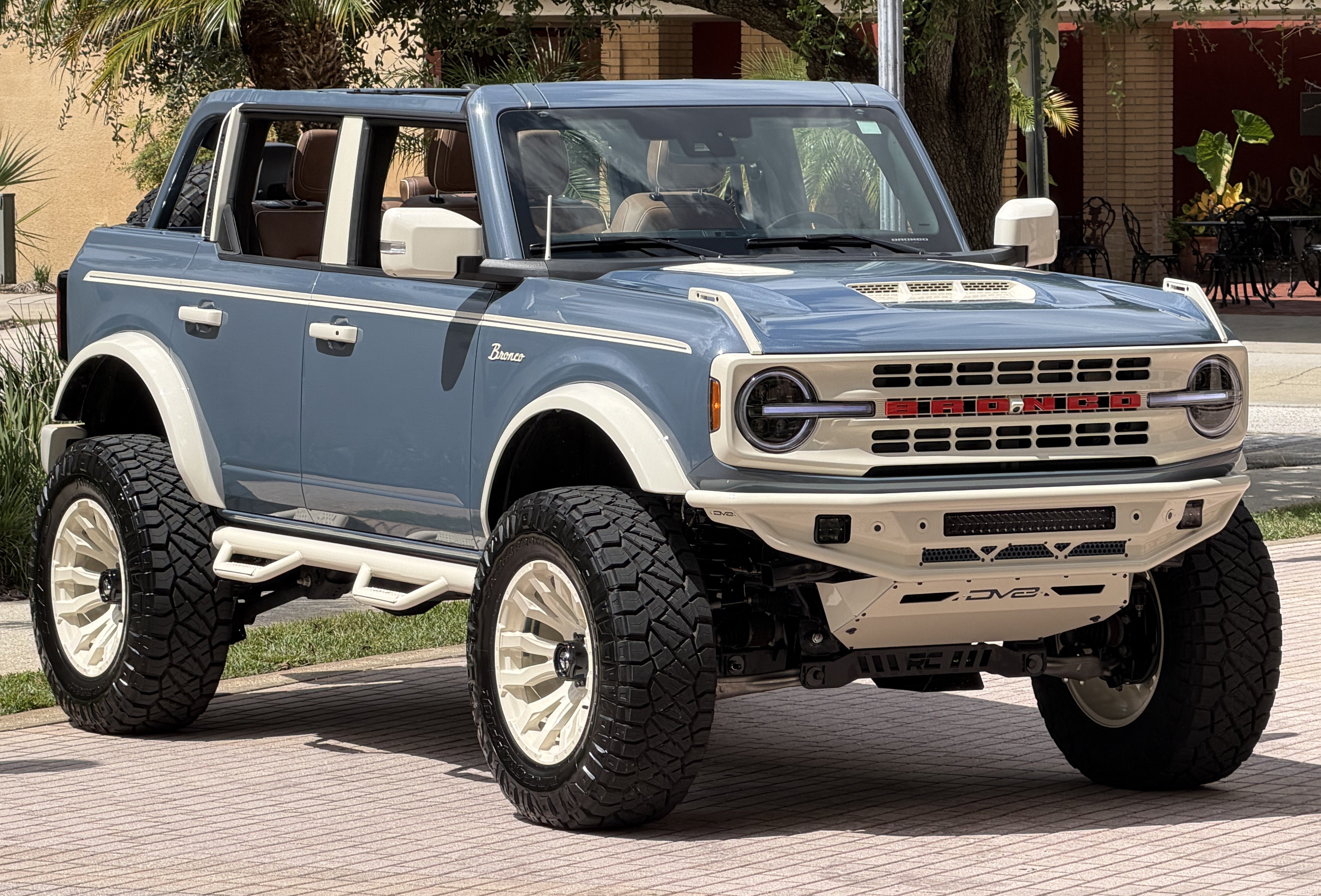 Used 2025 Ford Bronco Outer Banks AWD/4WD image 38