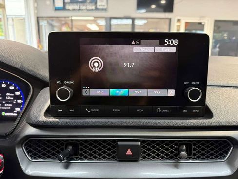 Used 2025 Acura Integra FWD image 14