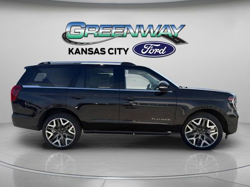 New 2026 Ford Expedition Platinum w/ Platinum Ultimate Package AWD/4WD image 7