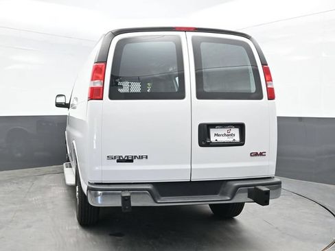 Used 2025 GMC Savana 2500 w/ Driver Convenience Package RWD image 5