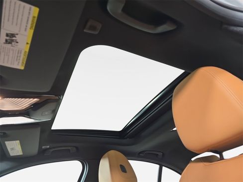 Used 2023 BMW M340i xDrive w/ Premium Package image 32