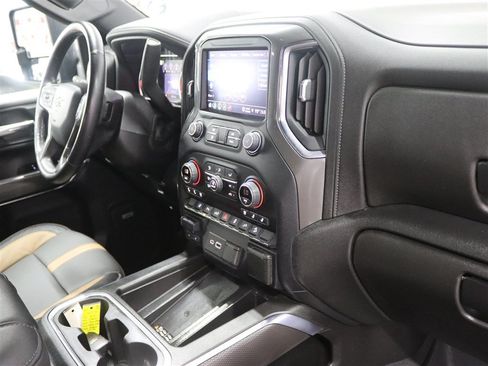 Used 2021 Chevrolet Silverado 2500 LTZ w/ Carhartt Edition AWD/4WD image 31