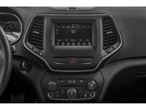 Used 2021 Jeep Cherokee Limited w/ Mopar Interior Package AWD/4WD image 5