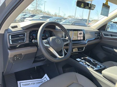 New 2026 Volkswagen Atlas SEL AWD/4WD image 10