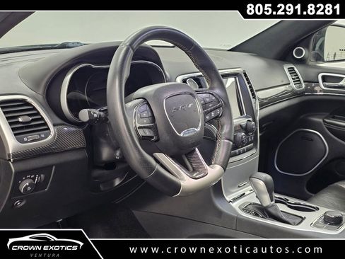 Used 2016 Jeep Grand Cherokee SRT image 26