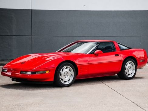 Used 1994 Chevrolet Corvette Coupe RWD image 34