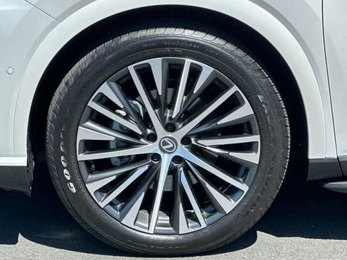 Used 2024 Lexus RX 350 Premium Plus w/ Convenience Package AWD/4WD image 29