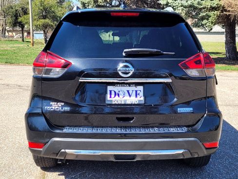 Used 2019 Nissan Rogue S w/ Special Edition Package image 5