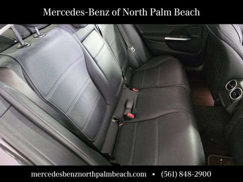 Used 2022 Mercedes-Benz C 300 Sedan image 23