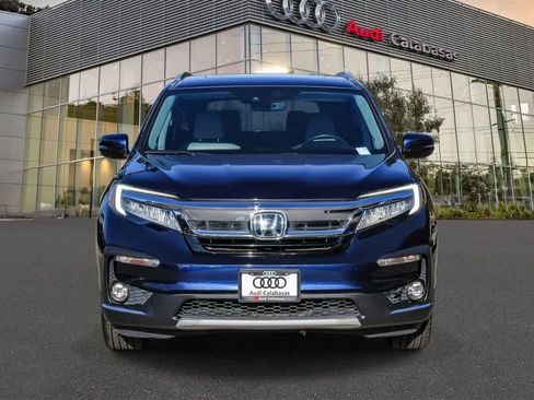 Used 2019 Honda Pilot Touring image 6